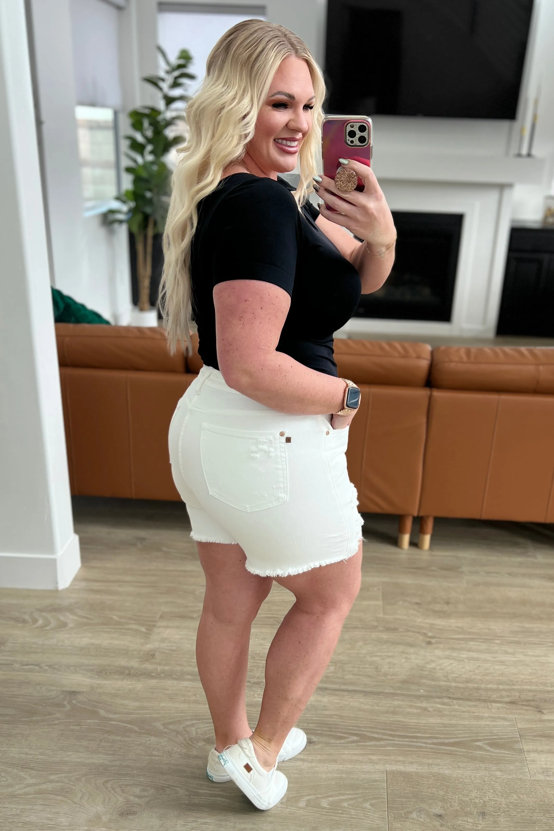 Jessie High Rise Cutoffs in White