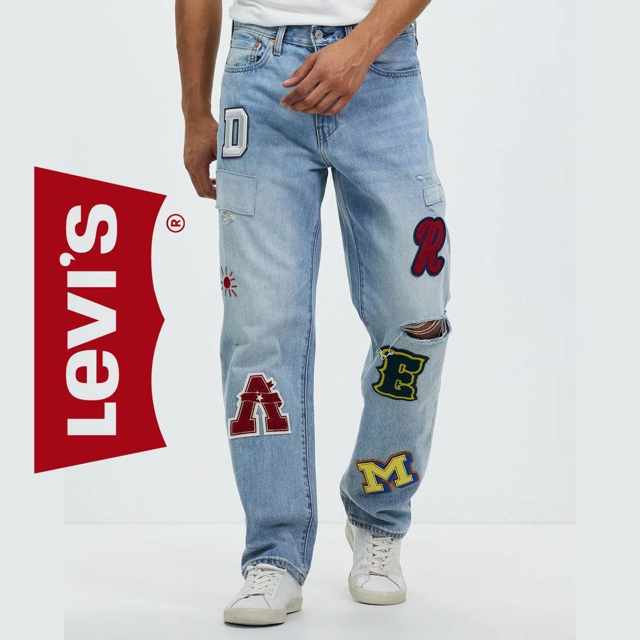 NWT - Levis 568 Stay Loose 'Folk Chaos" Mens Patch Jeans - Size 34