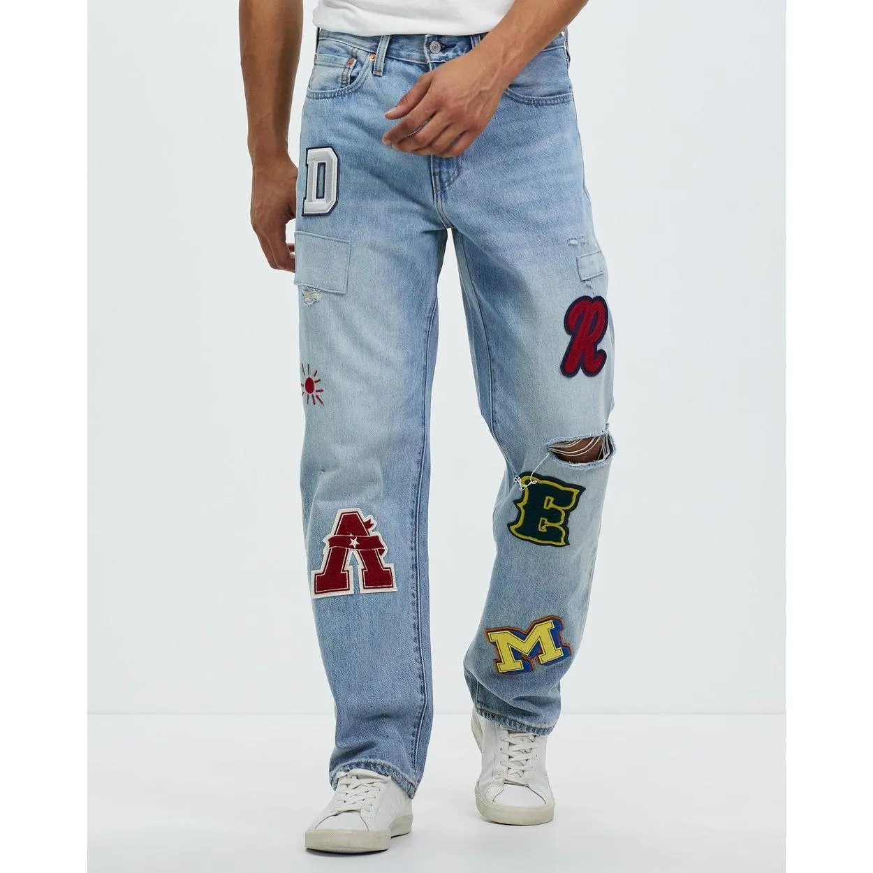 NWT - Levis 568 Stay Loose 'Folk Chaos" Mens Patch Jeans - Size 34
